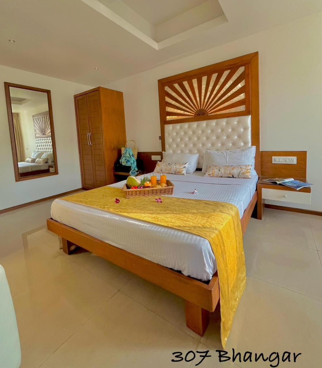 Beach Paradise Miramar Goa Panaji Exteriör bild